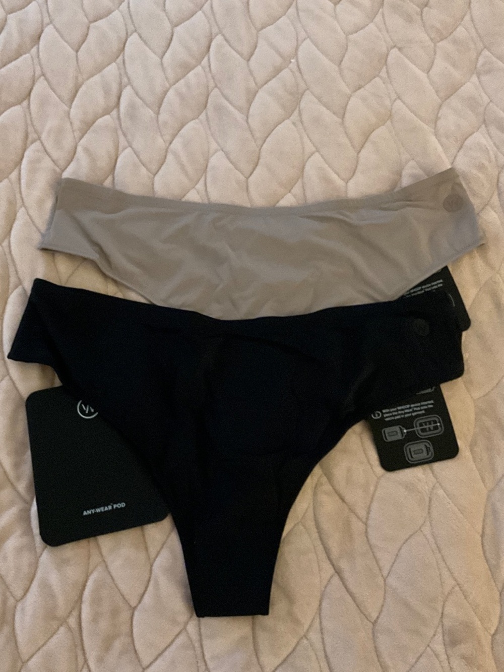 NWT WHOOP Essential Thong Sz Large — 2 pack + anywhere pod